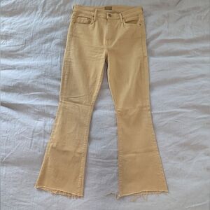 MOTHER Weekender Fray Jeans In Playdate Golden Color Sz 29